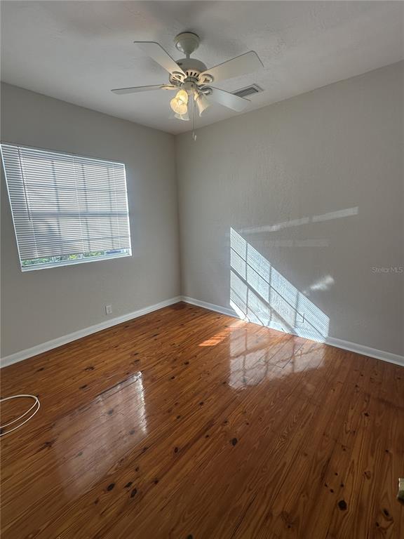 Building Photo - 2113 W North B St