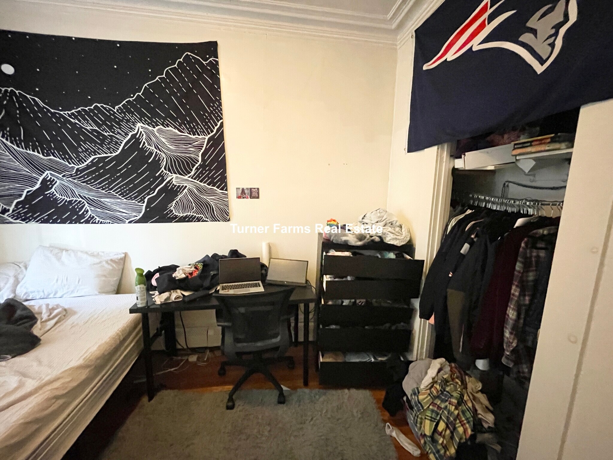 Building Photo - 53 W 7th St