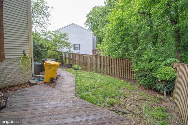 Building Photo - 2526 Log Mill Ct