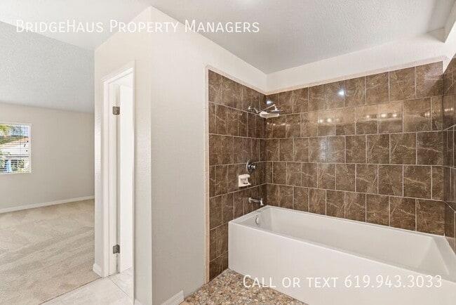 Building Photo - 9082 Westvale Rd