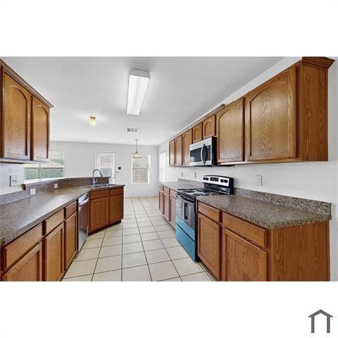 Building Photo - 3612 Dove Ln
