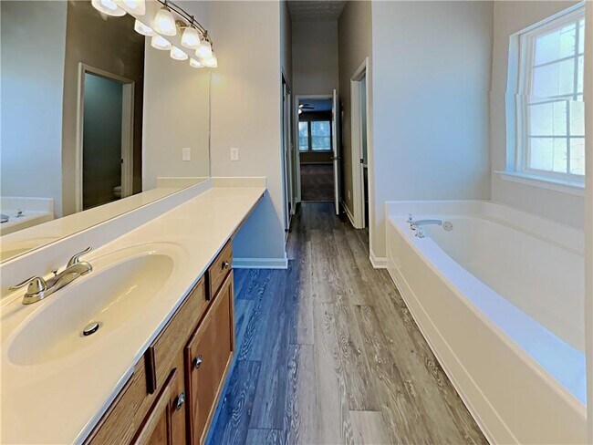 Building Photo - 227 Weatherstone Pointe Dr