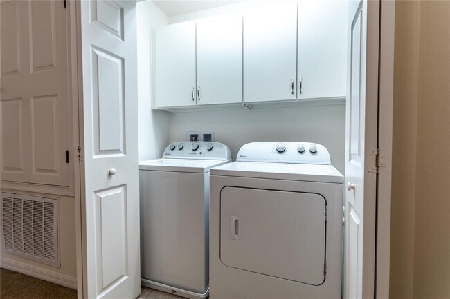 Building Photo - 446 Orange Cosmos Blvd