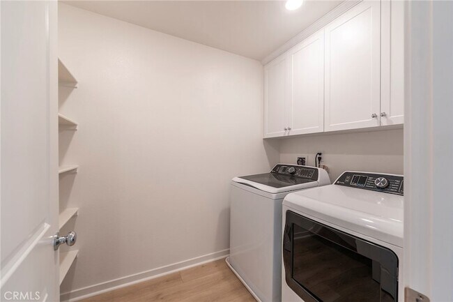 Building Photo - 2290 Yuzu St