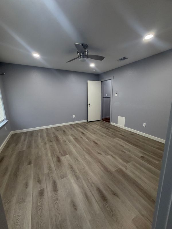Building Photo - 13121 Blackeyed Susan Trail