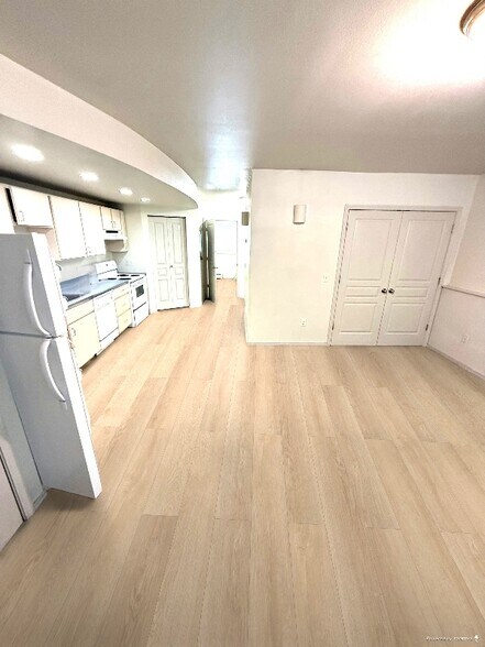 Building Photo - 1949 S 9th St W