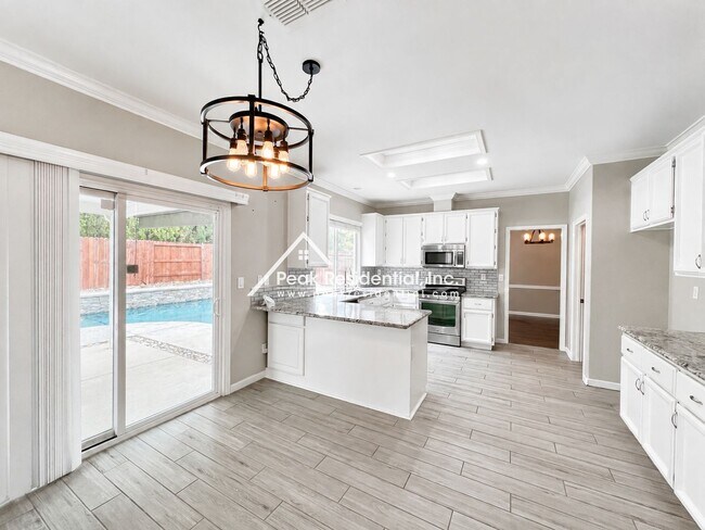 Building Photo - 437 Anacapa Dr