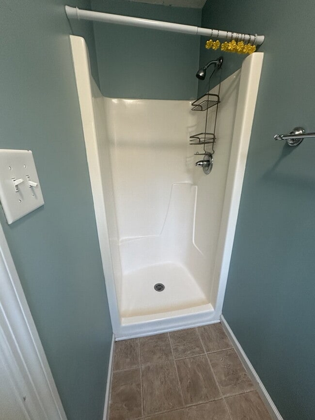 Building Photo - Nice 3 Bedroom, 2 Bath Home in Richlands-303 Rolling Meadow Ct.