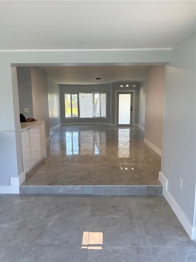 Building Photo - 2227 NW 65th Ave