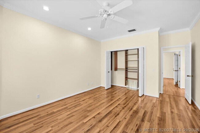 Building Photo - 7362 Pine Creek Way