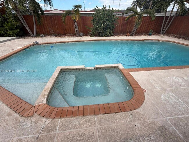 Building Photo - 515 NW 202nd Terrace