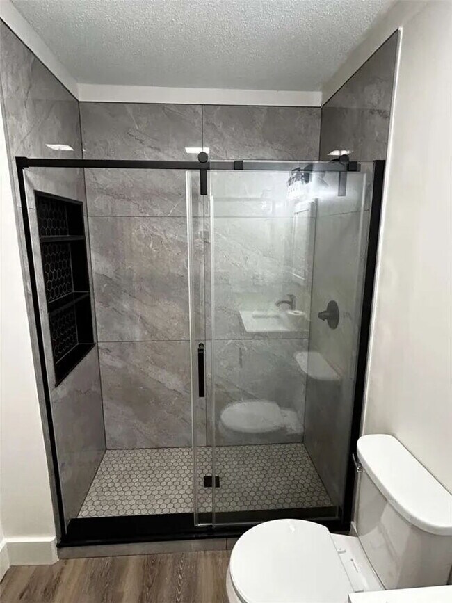 Building Photo - Remodeled 3 Bedroom Home in Walhalla