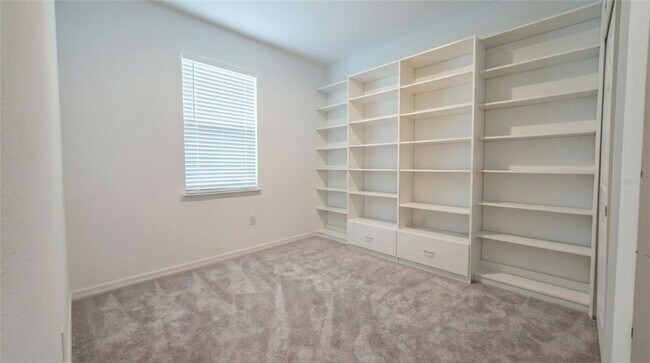 Building Photo - 693 Crown Rose Dr