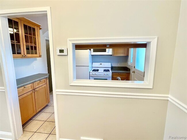 Building Photo - 1779 Graefield Rd