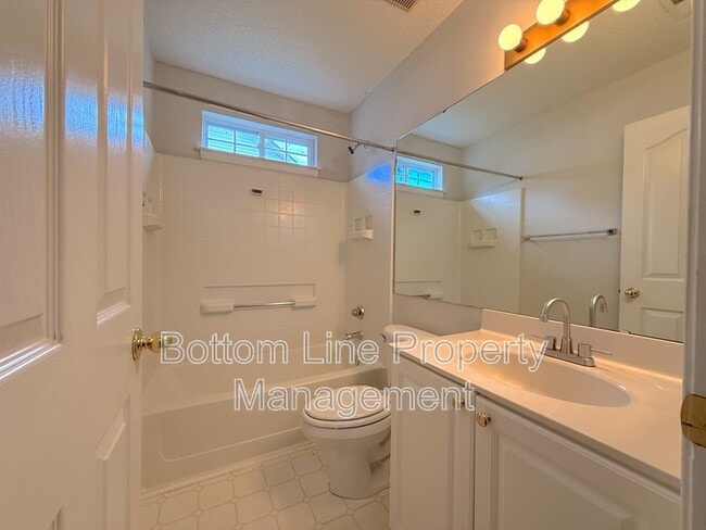 Building Photo - 12334 Heritage Hills Ln