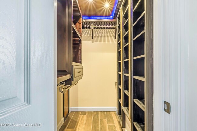 Building Photo - 317 Surf Dr
