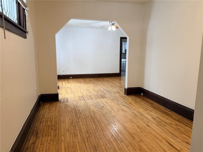 Building Photo - 1030 Reaney Ave E