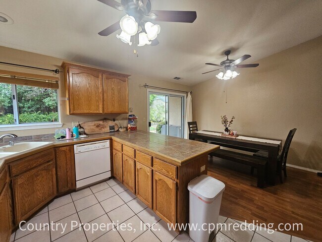 Building Photo - Spacious 4-Bedroom Home in Mary Lake Neighborhood Available January 15th!