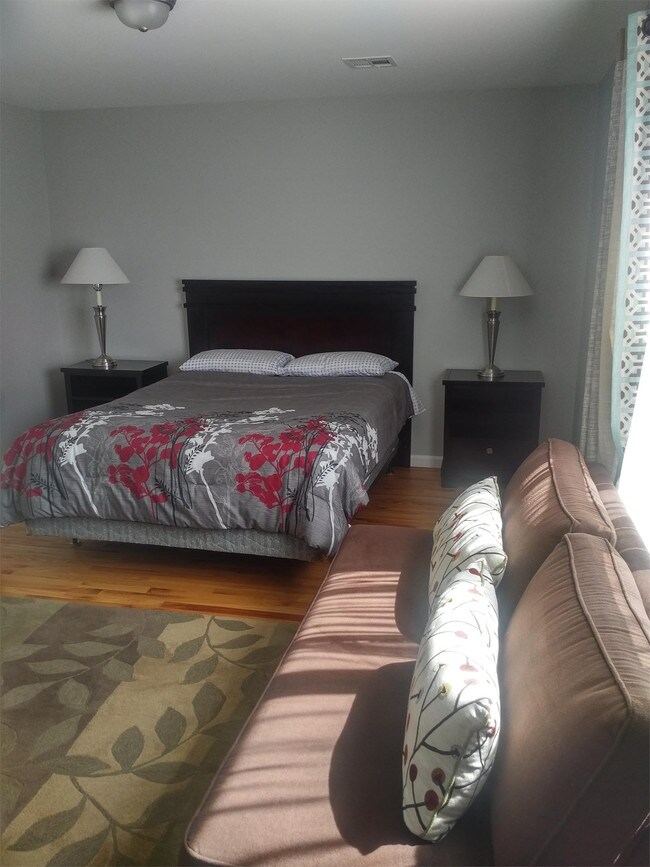 Building Photo - 255-257 New Jersey Railroad Ave