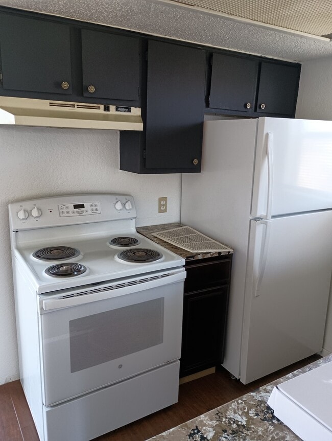 Building Photo - 1009 Burkett St