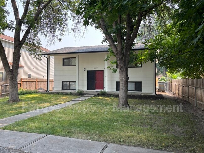 Building Photo - 2106 N 33rd St