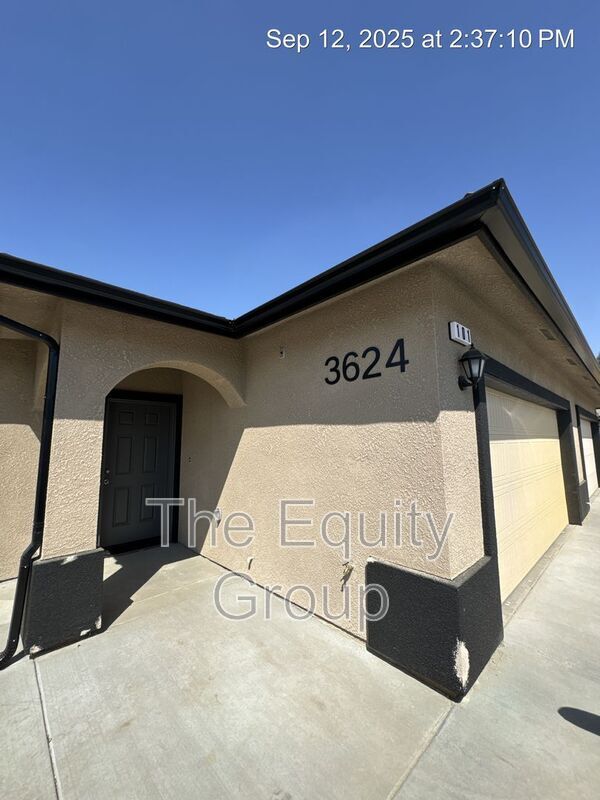 Primary Photo - 3624 S County Center Dr