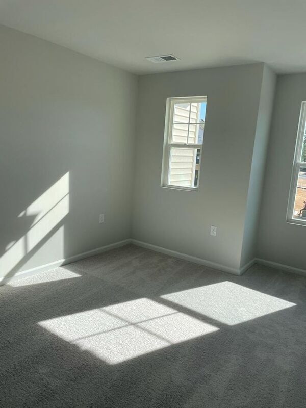 Building Photo - 5019 Arkose Dr