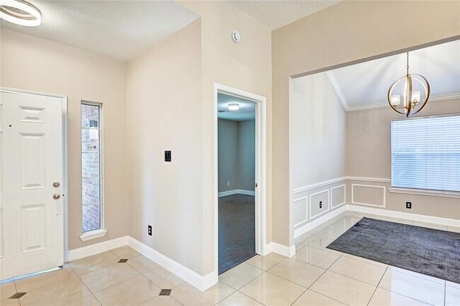 Building Photo - 21115 Rushing Creek Ln
