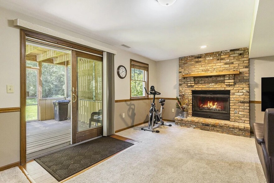 Building Photo - 194 Wexford Rd