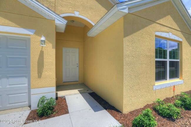 Building Photo - 8346 99th Ct