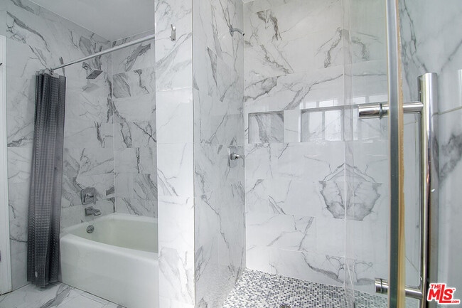 Building Photo - 853 Le Doux Rd