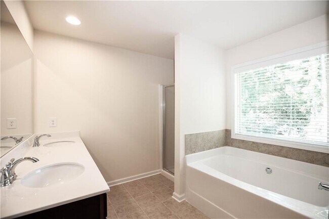Building Photo - 4295 Almanor Cir