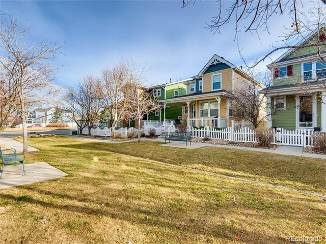 Building Photo - Available July! Beautiful Northfield Home!