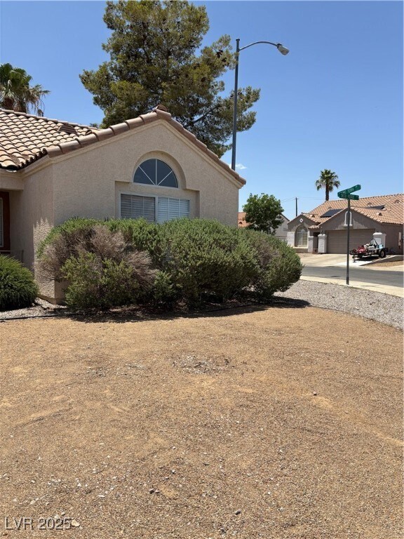 Primary Photo - 803 Seco Verde Ave