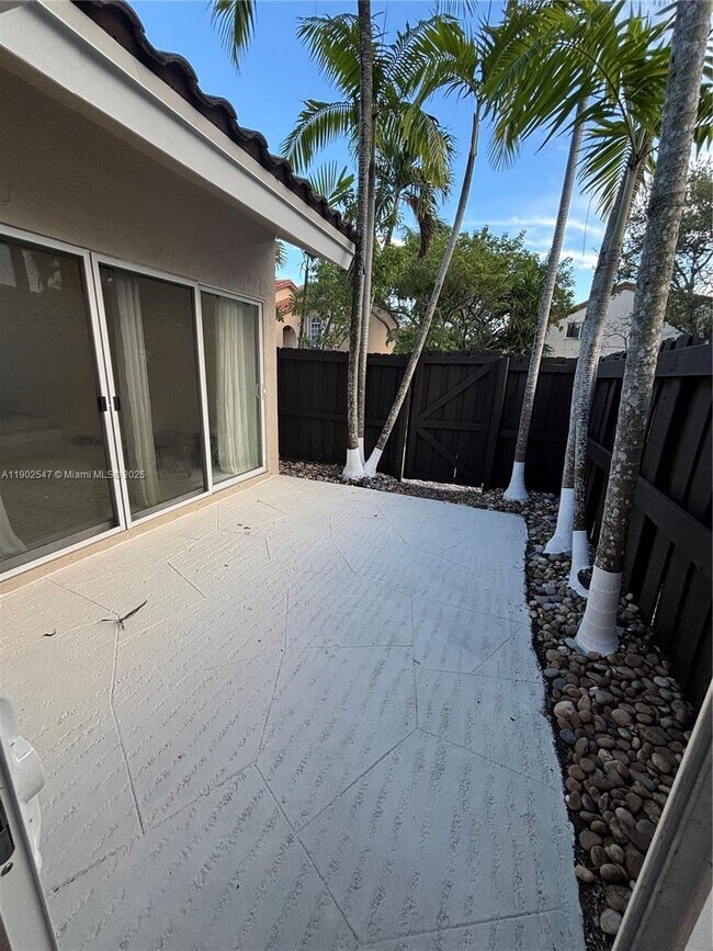 Building Photo - 11463 SW 74th St
