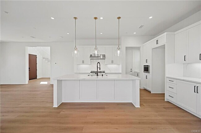 Primary Photo - 123 AWNING