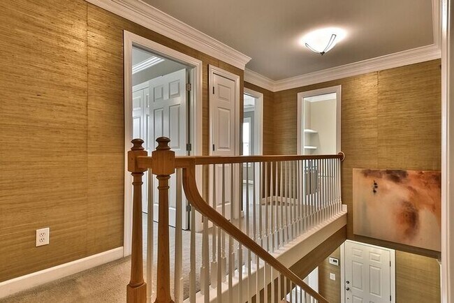 Building Photo - Wildewood in Northeast Columbia--Offering Self Guided Tour with RENTLY!