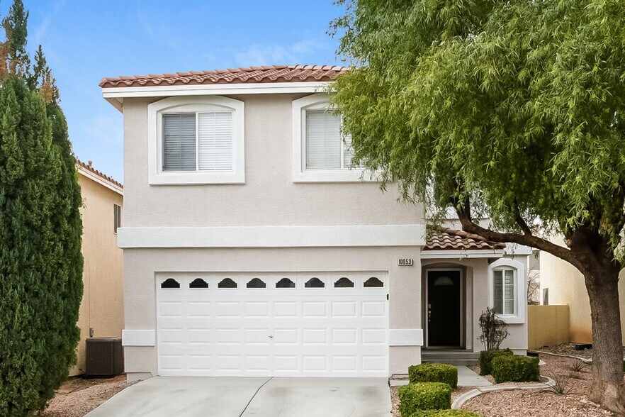 Primary Photo - 10053 Basalt Hollow Ave