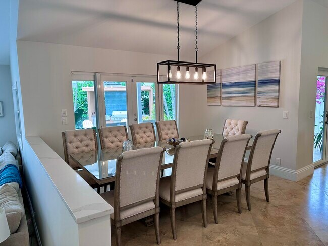 Building Photo - 3001 Jasmine Ct