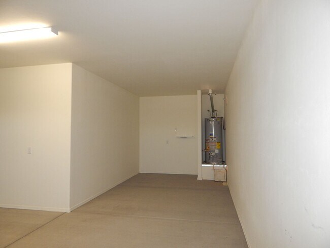 Building Photo - 6539 E Vuelta Tierra Blanca