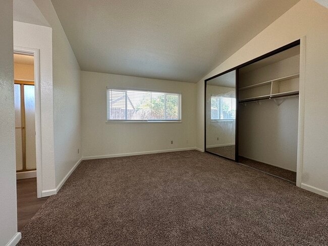 Building Photo - 8613 Tiogawoods Dr