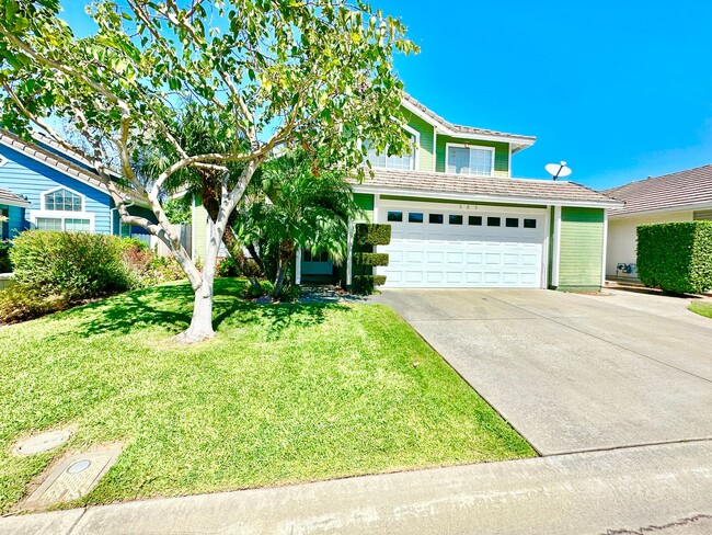 Building Photo - Beautiful Two-Story Home, Guajome Park, Community Pool, San Luis Rey Hiking/Biking Path, Lovely C...