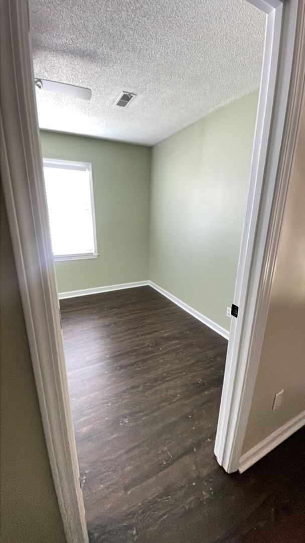Building Photo - Archdale 4 bed / 2.5 bath