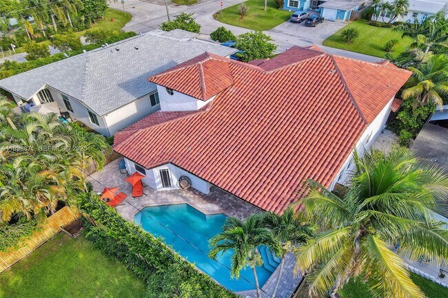 Building Photo - 1207 SW 21st St