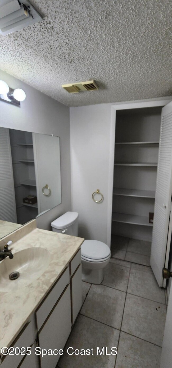 Building Photo - 8740 Lantana Ct