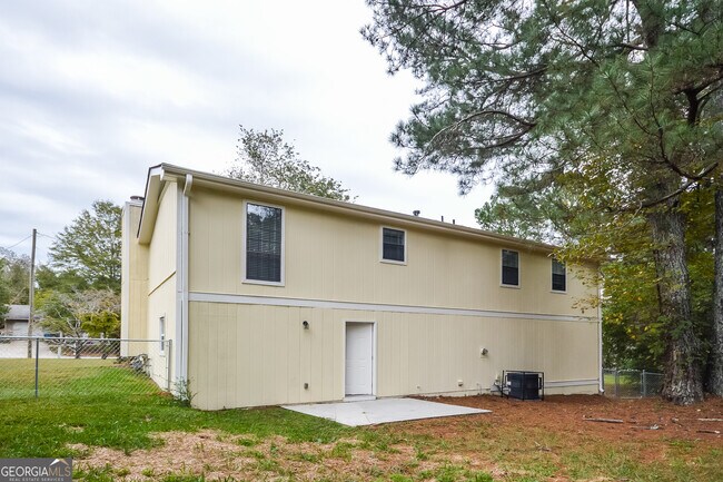 Building Photo - 2271 Marshes Glenn Dr NW