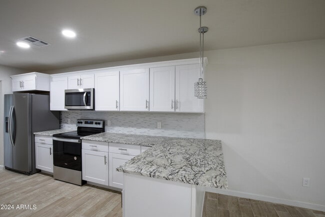 Building Photo - 5929 W Nancy Rd