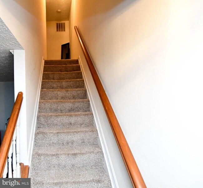 Building Photo - 5318 Halibut Pl
