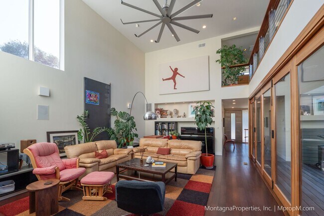 Building Photo - Custom Silicon Valley Modern Dream Home Av...