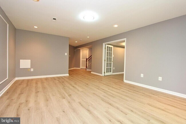 Building Photo - 7196 Dark Forest Dr